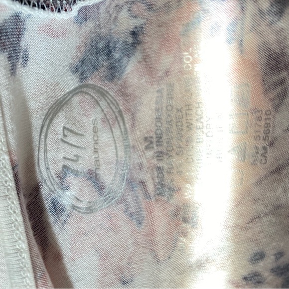 🍋2/$20 MAURICES Women’s Floral Strappy Neck Tee M - Picture 8 of 9